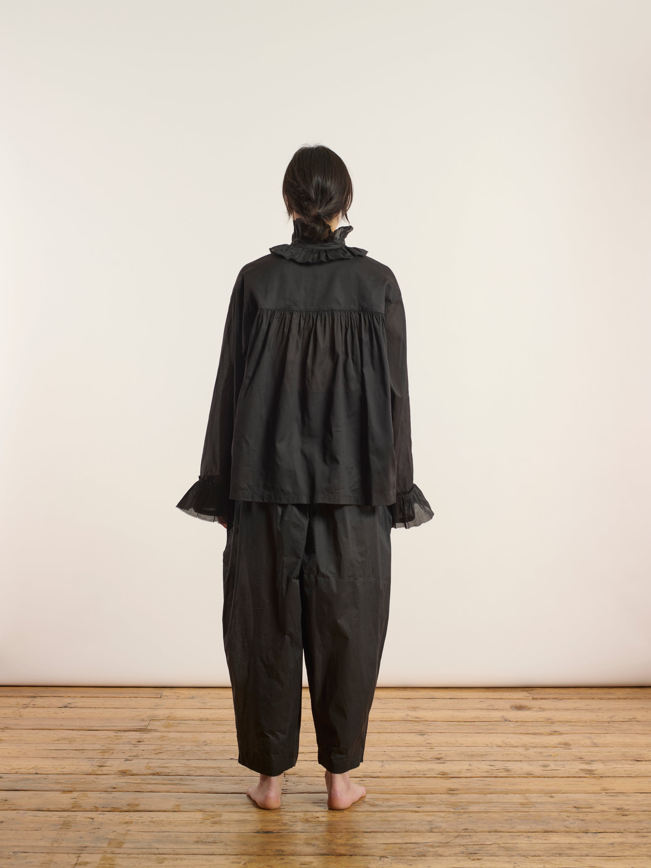 frill short