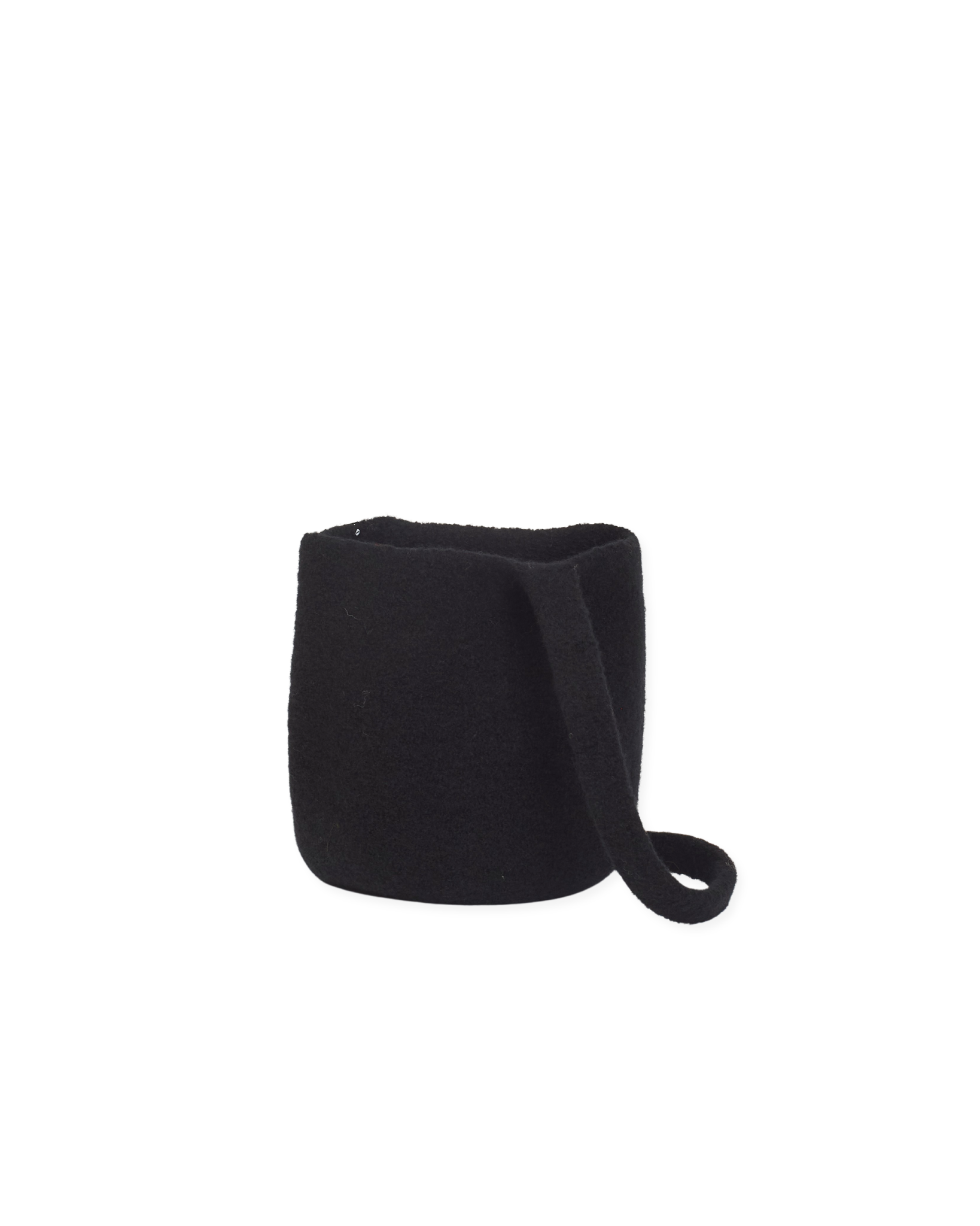 long strap bucket bag