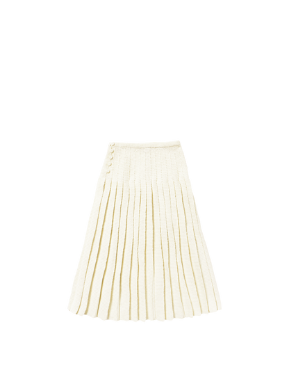 pleated skirt