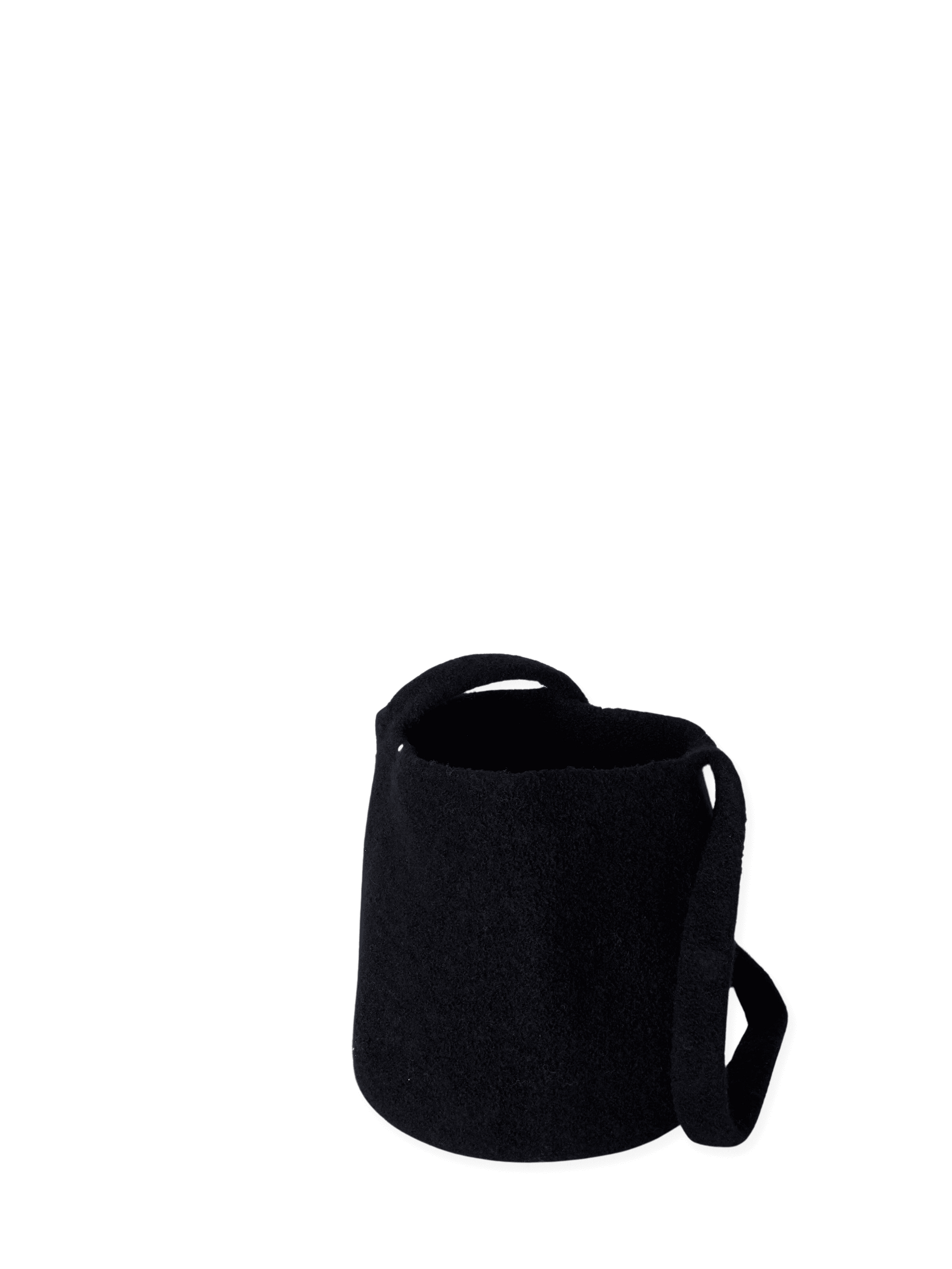 long strap bucket bag